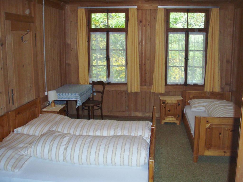 Hotel Posthaus Urigen Unterschachen Room photo
