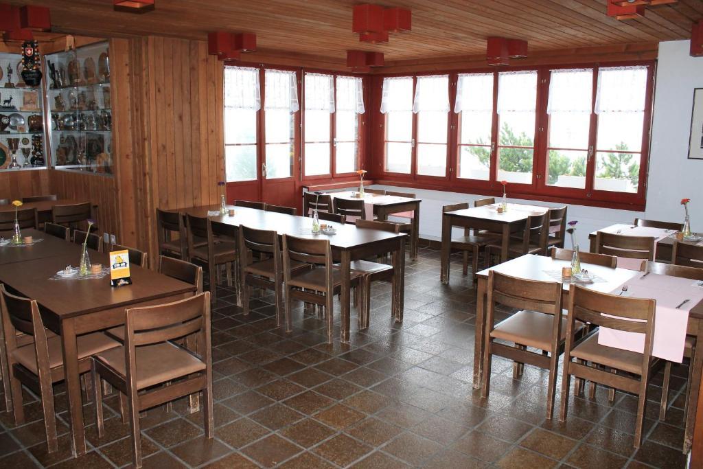 Hotel Posthaus Urigen Unterschachen Exterior photo
